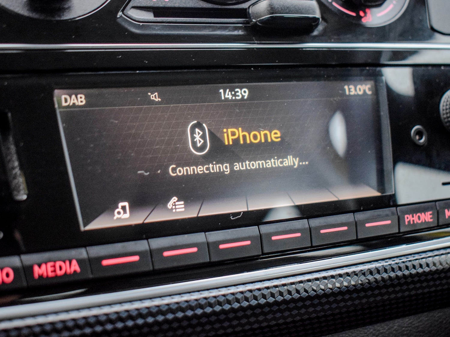 Used Volkswagen up! 2017 for sale - 76834649: Photo 18