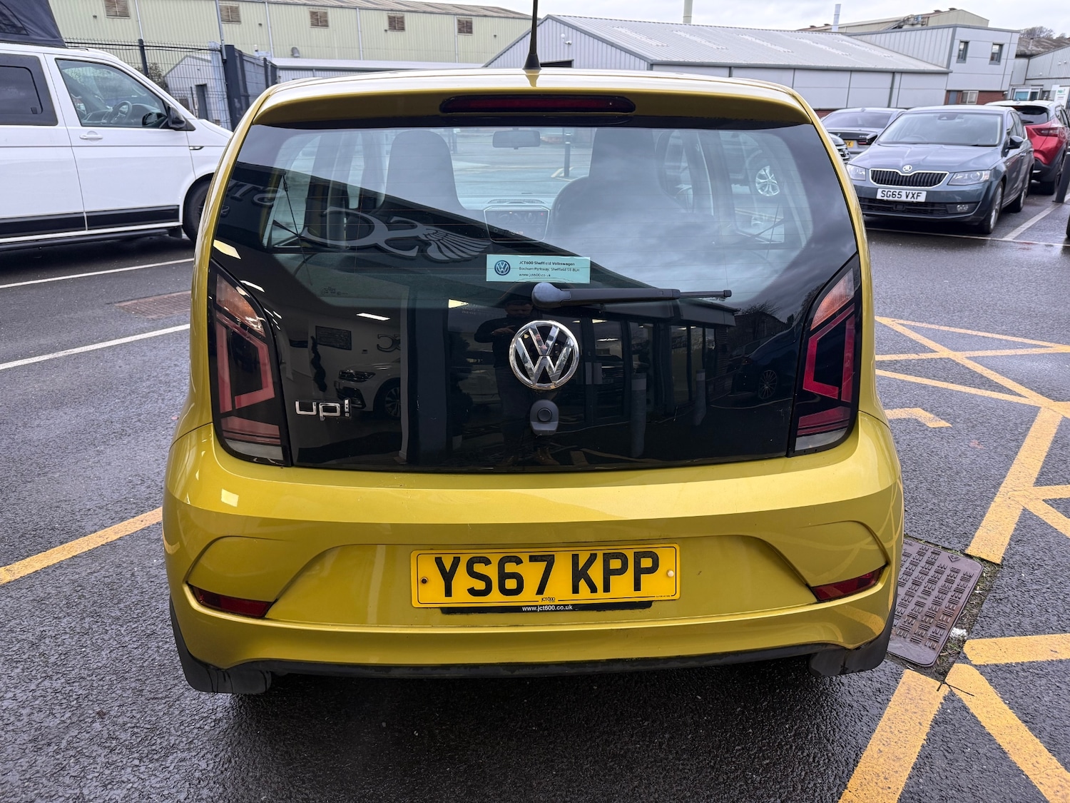 Used Volkswagen up! 2017 for sale - 76834649: Photo 4