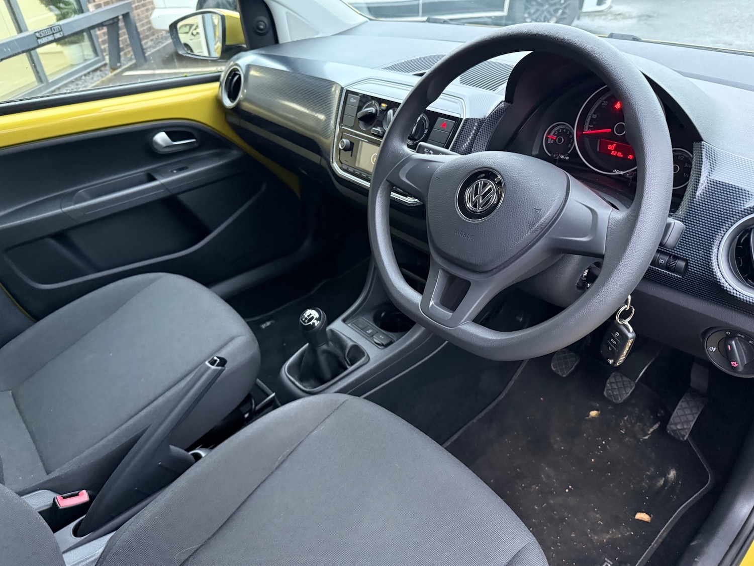 Used Volkswagen up! 2017 for sale - 76834649: Photo 7