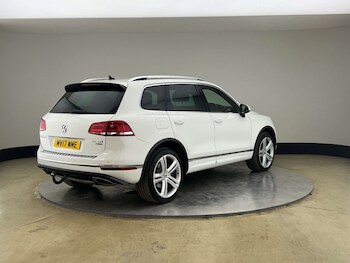 Used Volkswagen Touareg 2017 for sale - 79009981: Photo