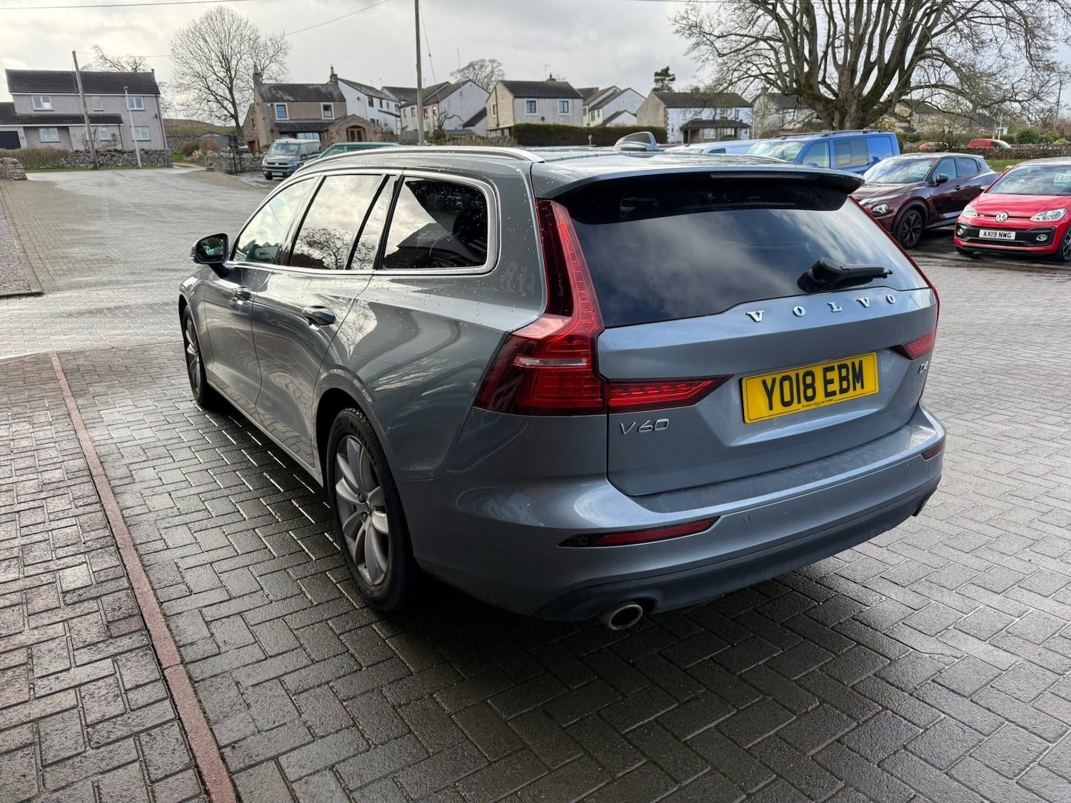 Used Volvo V60 2018 for sale - 78064553: Photo 4