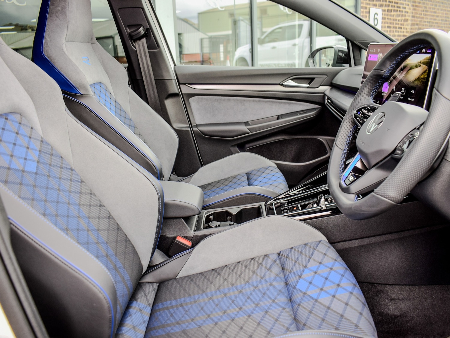 Used Volkswagen Golf 2025 for sale - 76396771: Photo 16