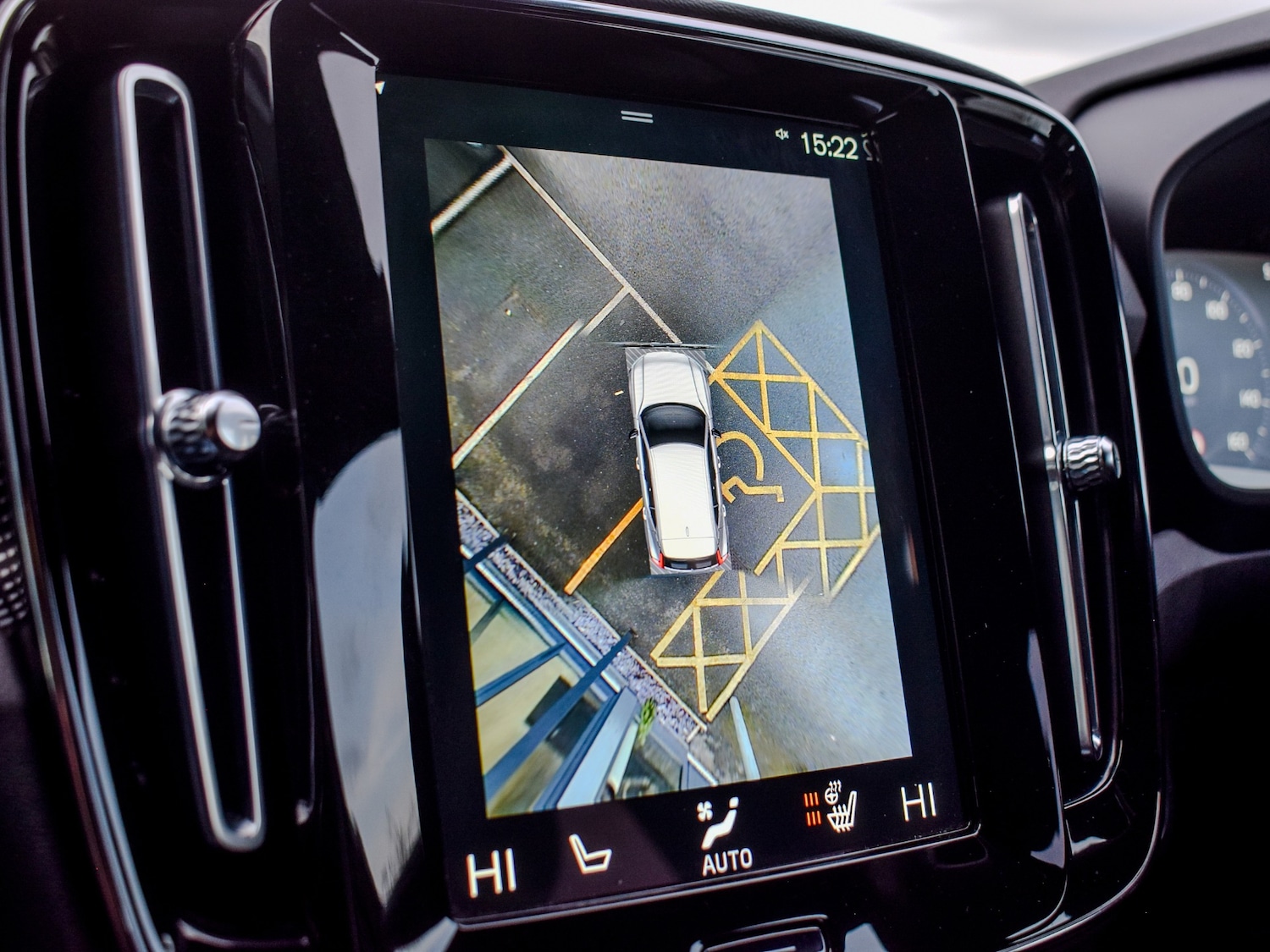 Used Volvo XC40 2020 for sale - 77113346: Photo 17