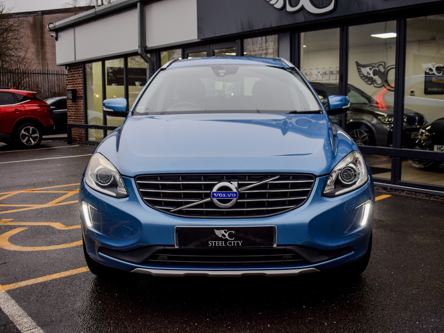 Used Volvo XC60 2015 for sale - 77377833: Photo 4