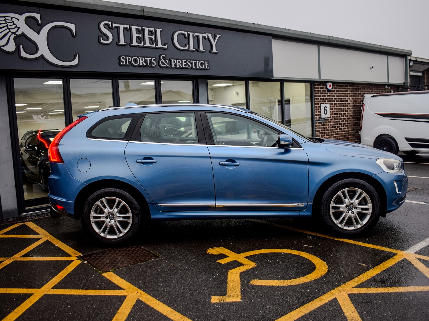 Used Volvo XC60 2015 for sale - 77377833: Photo 5