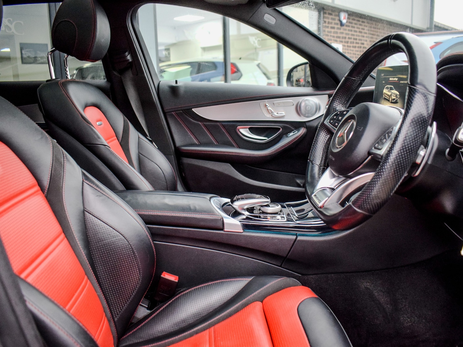 Used Mercedes-Benz C Class 2018 for sale - 77380752: Photo 11