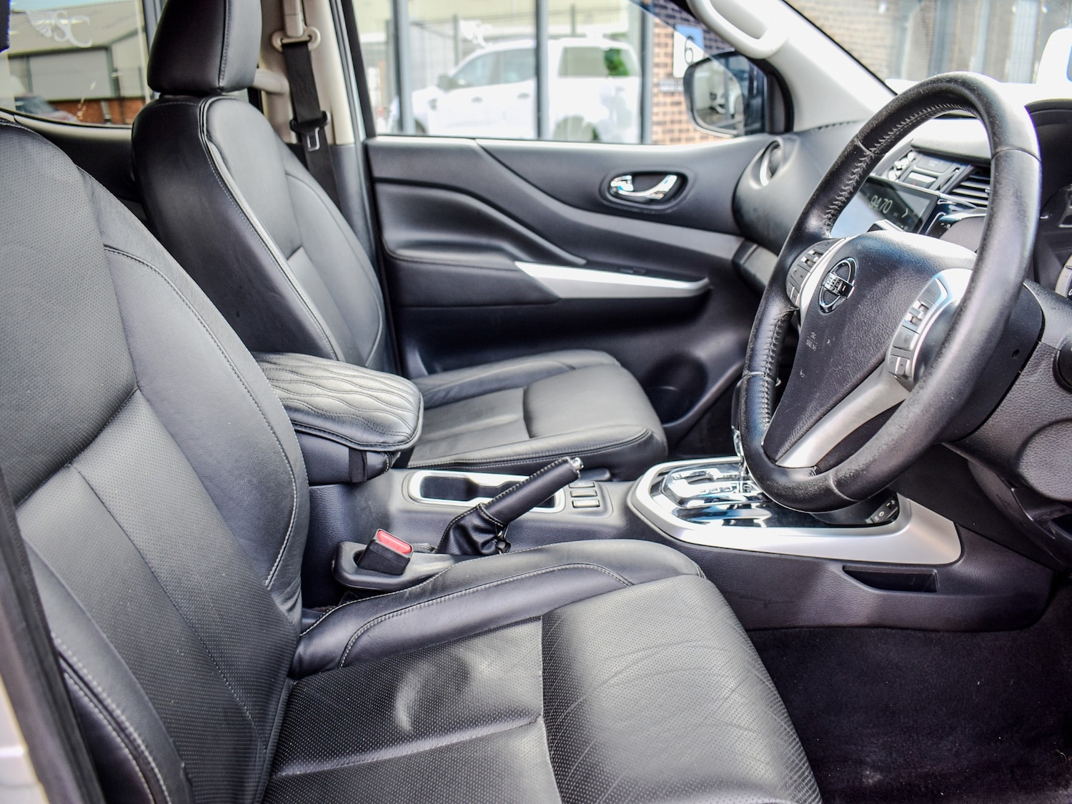 Used Nissan Navara 2018 for sale - 76396721: Photo 11