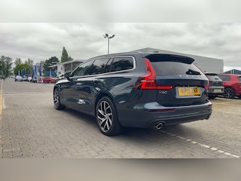 Used Volvo V60 2019 for sale - 78508311: Photo