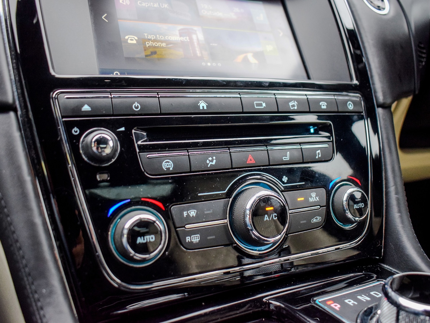 Used Jaguar XJ 2017 for sale - 77247682: Photo 17