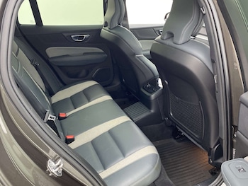 Used Volvo V60 2019 for sale - 78442587: Photo