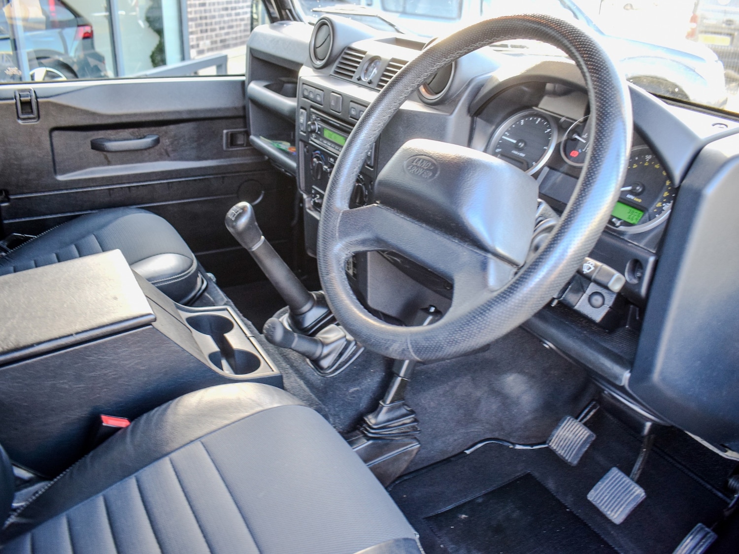 Used Land Rover Defender 2011 for sale - 77744368: Photo 10