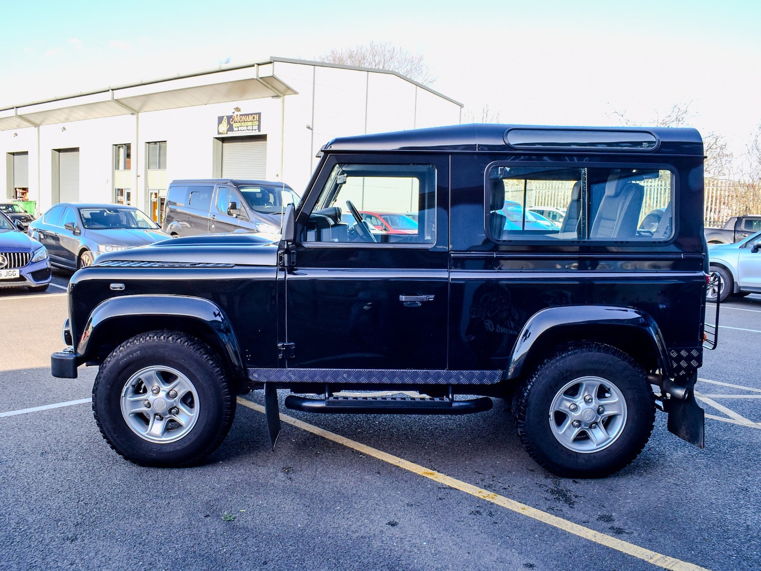 Used Land Rover Defender 2011 for sale - 77744368: Photo 6