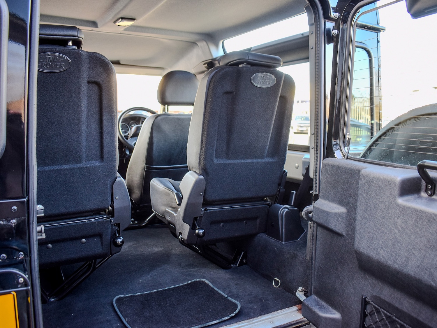 Used Land Rover Defender 2011 for sale - 77744368: Photo 8