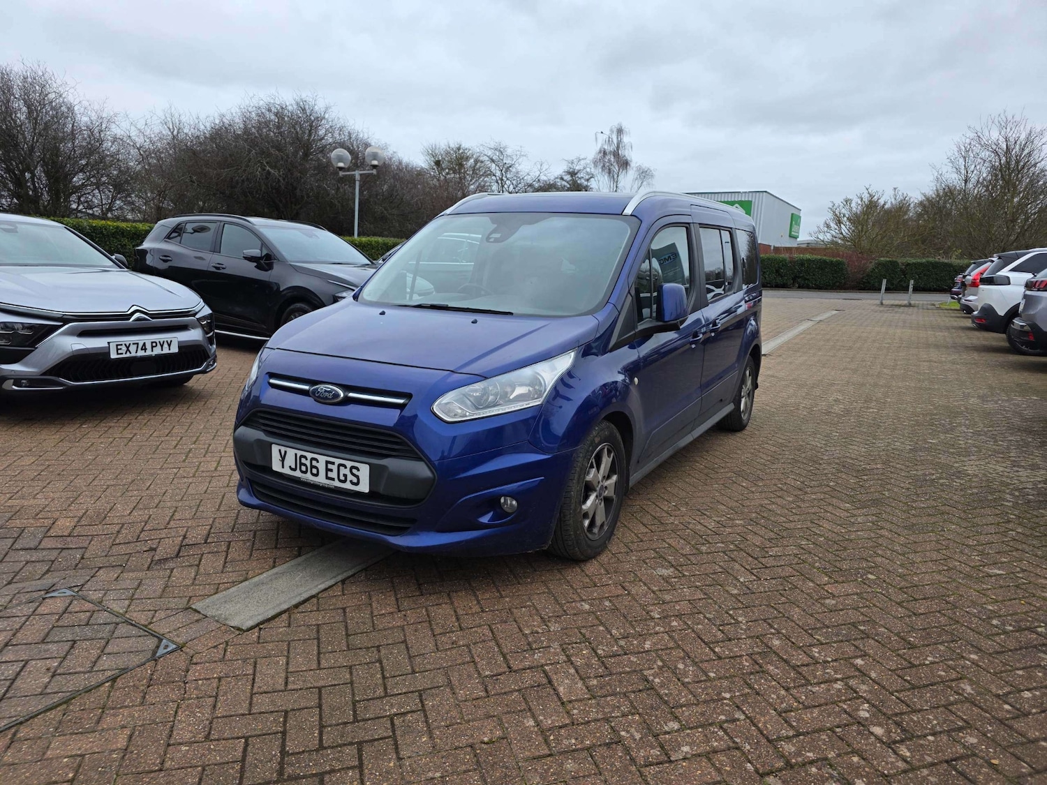Used Ford Grand Tourneo Connect 2016 for sale - 77151590: Photo 5