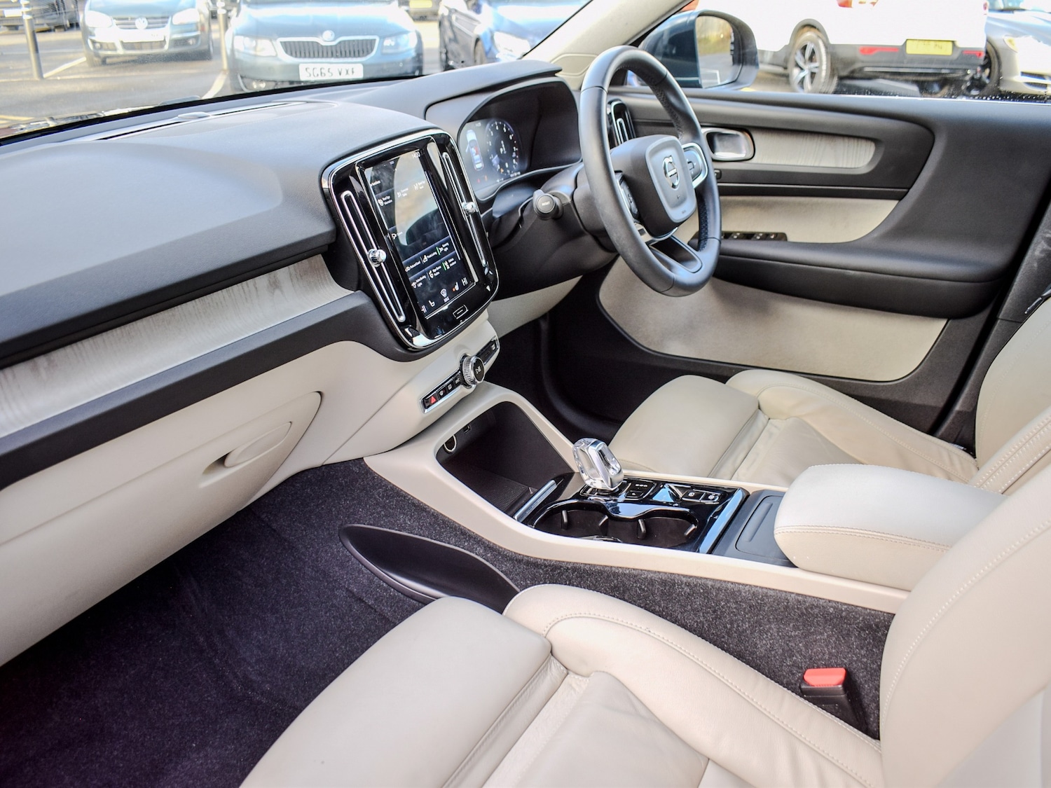 Used Volvo XC40 2021 for sale - 77167677: Photo 12