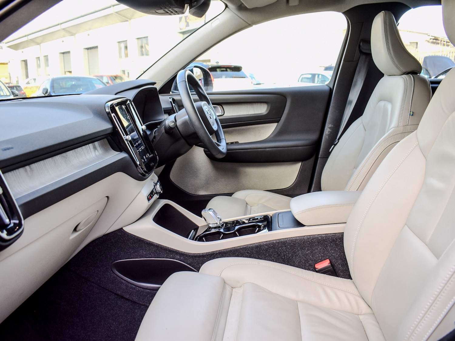 Used Volvo XC40 2021 for sale - 77167677: Photo 13