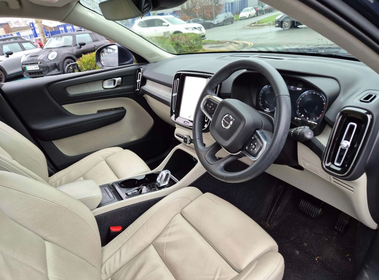 Used Volvo XC40 2021 for sale - 77167677: Photo 9