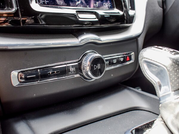 Used Volvo XC60 2017 for sale - 75581443: Photo 26