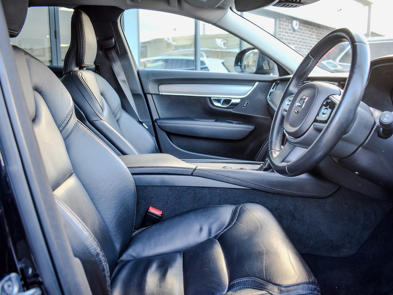 Used Volvo V90 2018 for sale - 77350203: Photo 11