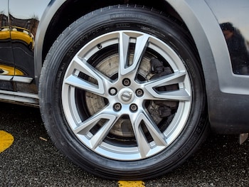 Used Volvo V90 2018 for sale - 77350203: Photo