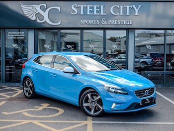 Used Volvo V40 2016 for sale - 79445386: Photo