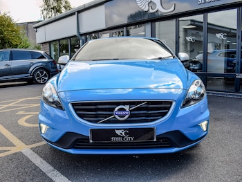 Used Volvo V40 2016 for sale - 79445386: Photo