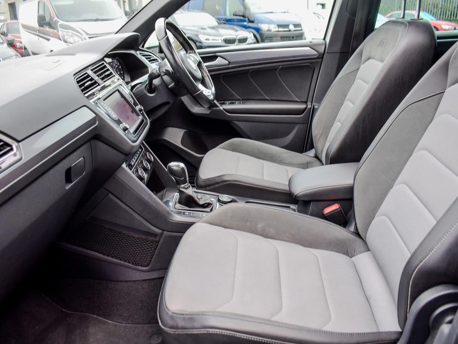 Used Volkswagen Tiguan 2017 for sale - 76738584: Photo 14