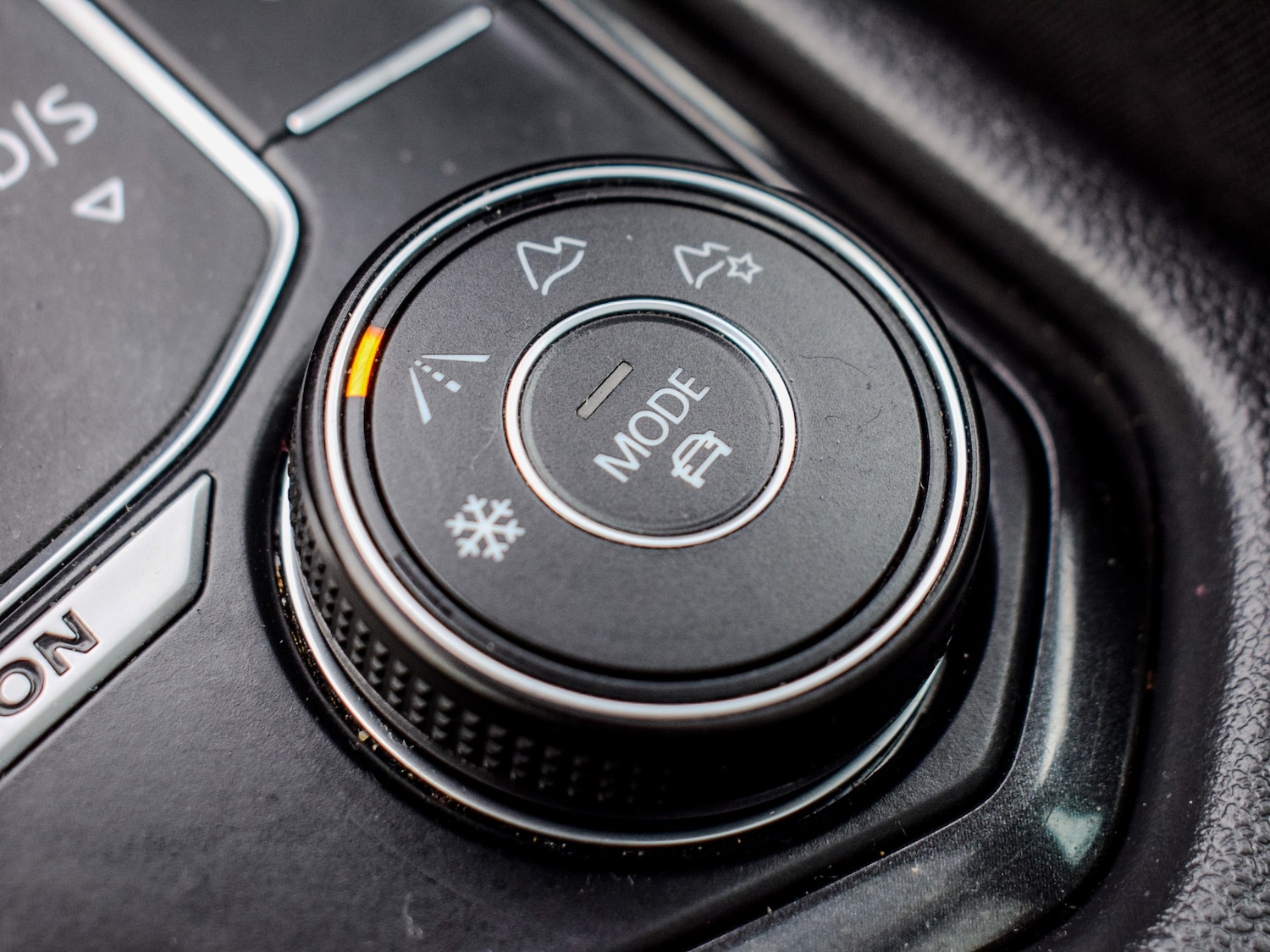 Used Volkswagen Tiguan 2017 for sale - 76738584: Photo 23