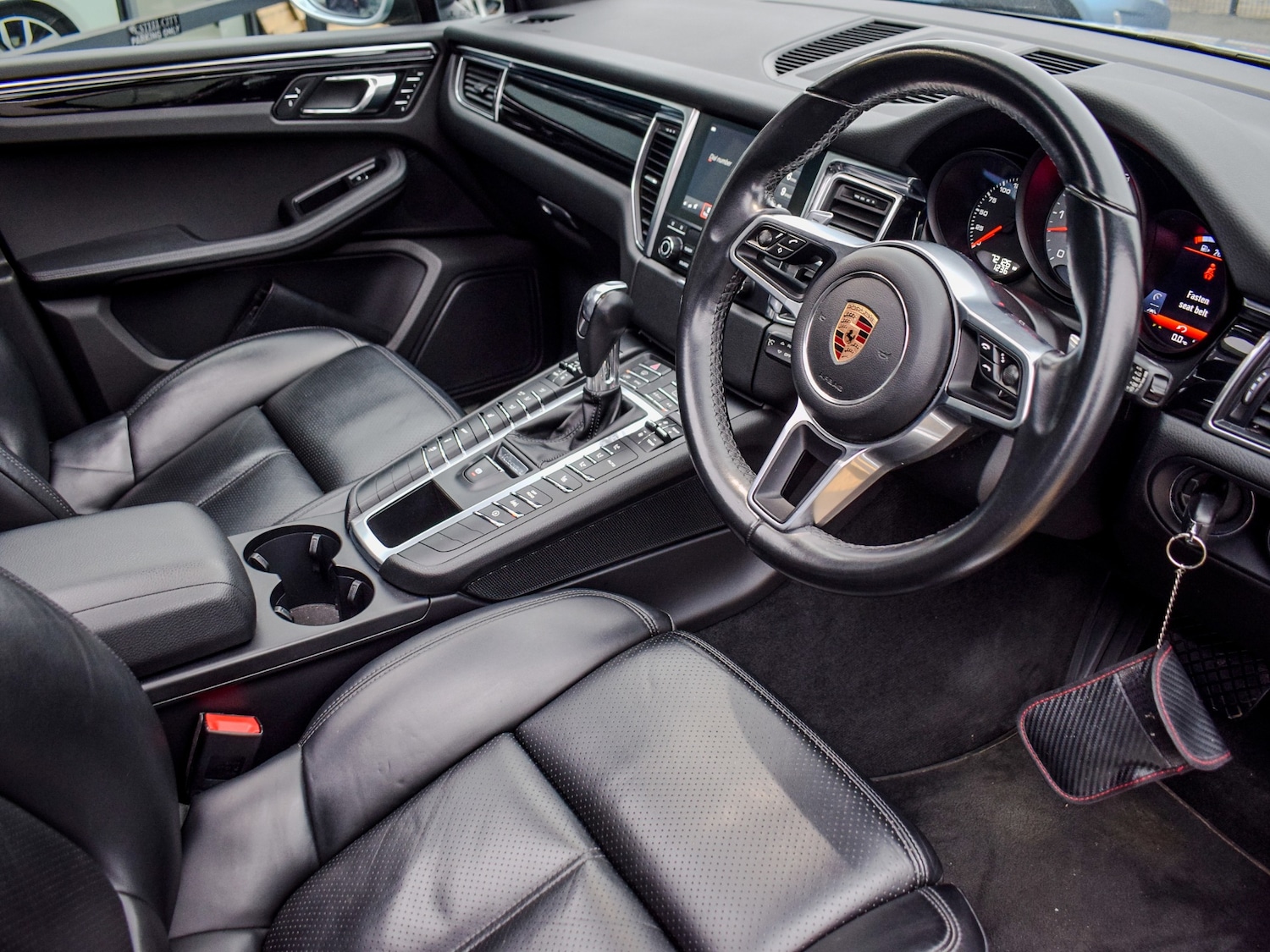 Used Porsche Macan 2016 for sale - 77417662: Photo 10