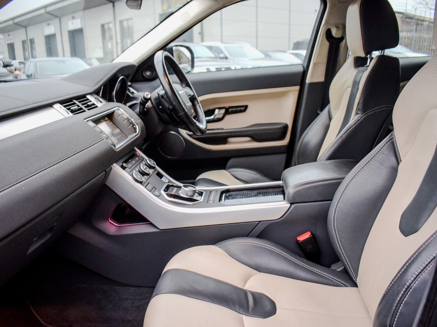 Used Land Rover Range Rover Evoque 2011 for sale - 77404608: Photo 12