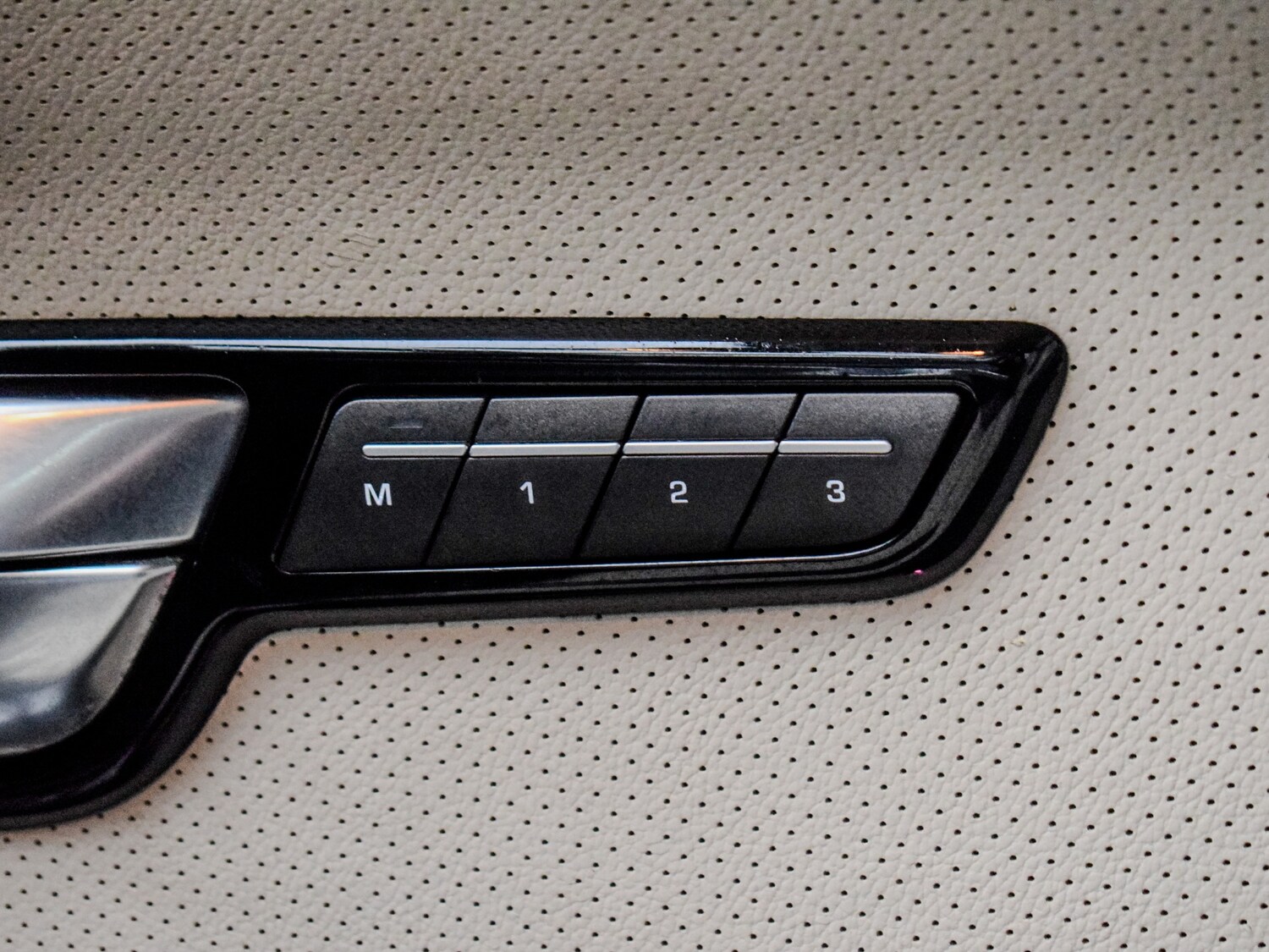 Used Land Rover Range Rover Evoque 2011 for sale - 77404608: Photo 14