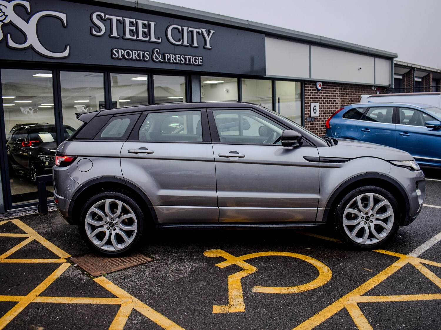 Used Land Rover Range Rover Evoque 2011 for sale - 77404608: Photo 3