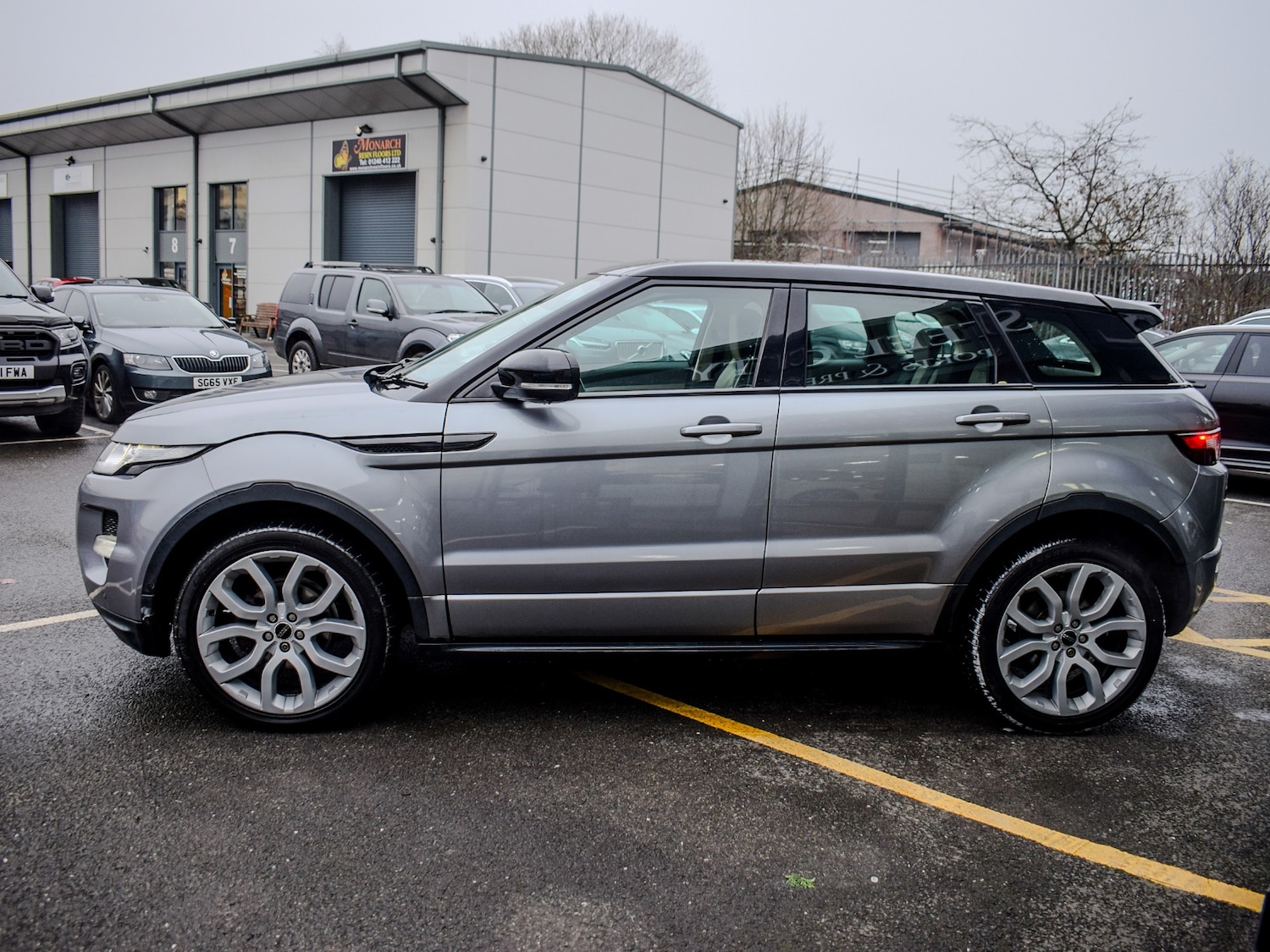 Used Land Rover Range Rover Evoque 2011 for sale - 77404608: Photo 6