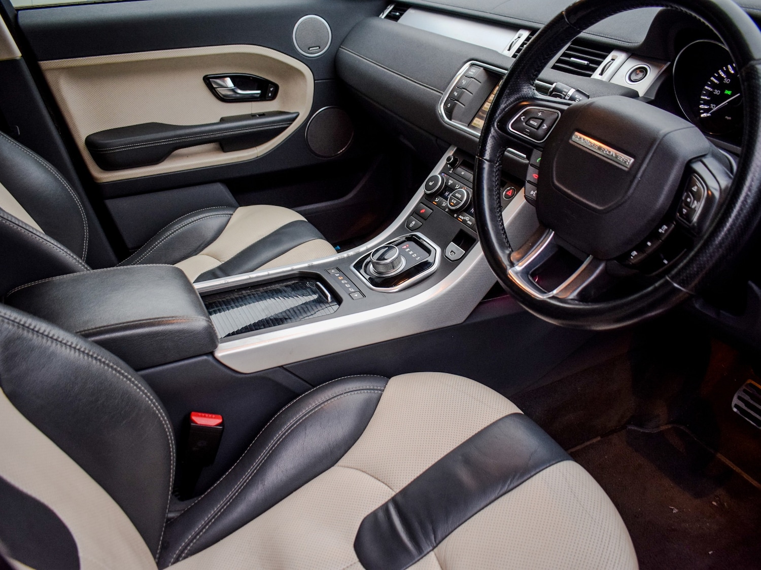 Used Land Rover Range Rover Evoque 2011 for sale - 77404608: Photo 8