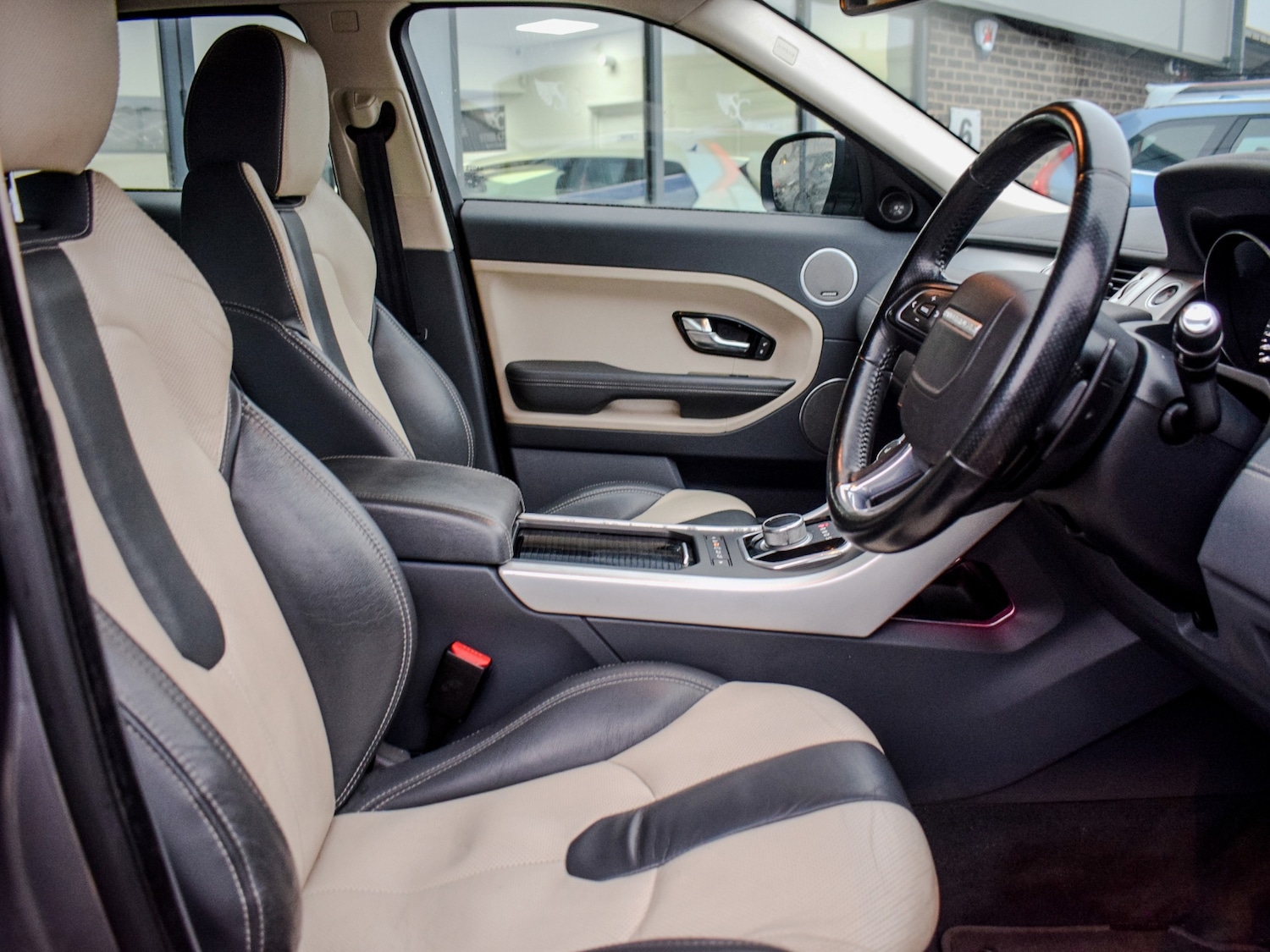 Used Land Rover Range Rover Evoque 2011 for sale - 77404608: Photo 9