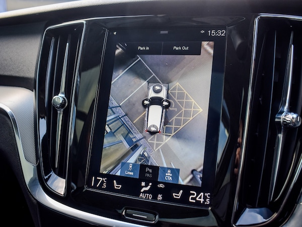 Used Volvo V60 2019 for sale - 76232873: Photo 19