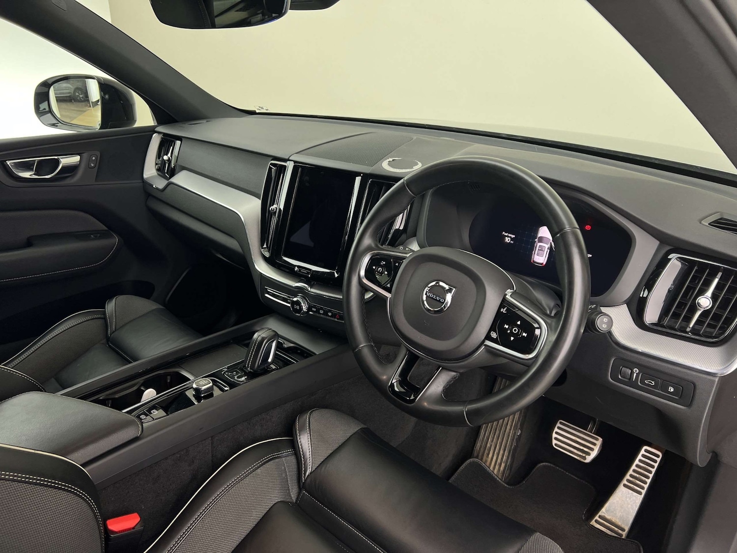 Used Volvo XC60 2022 for sale - 77759047: Photo 12