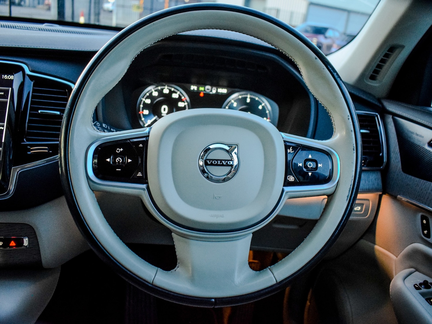 Used Volvo XC90 2021 for sale - 76792662: Photo 26