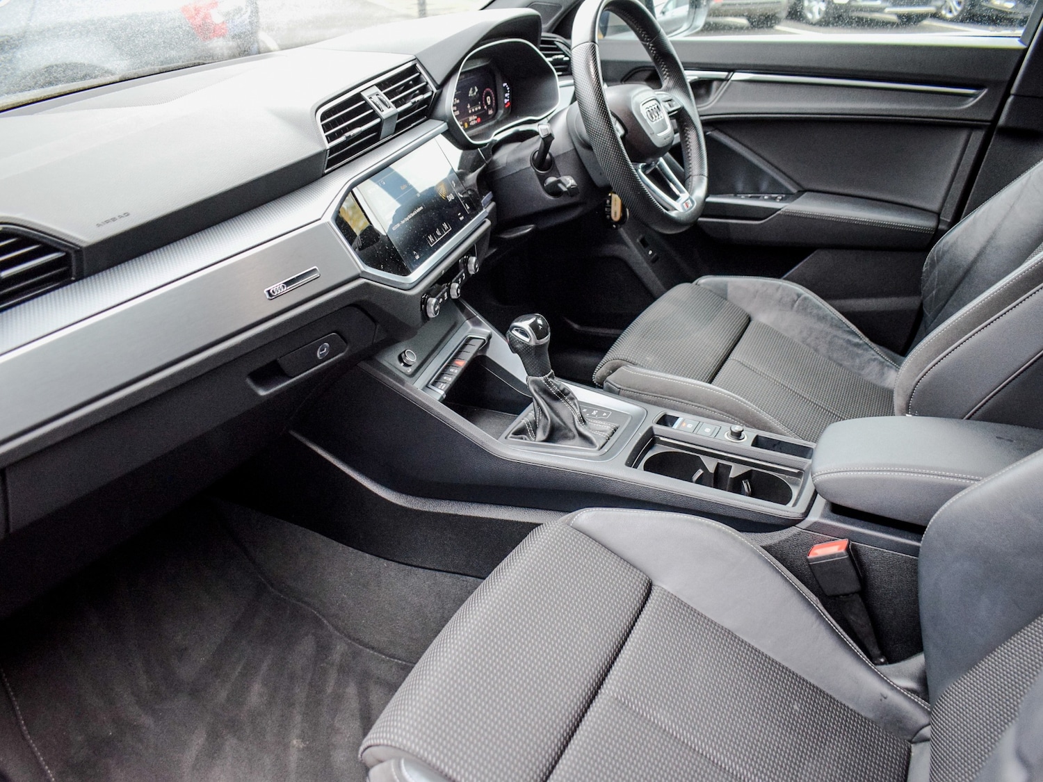 Used Audi Q3 2019 for sale - 76492492: Photo 14