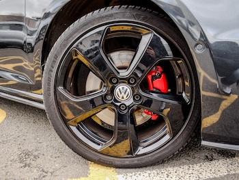 Used Volkswagen Golf 2016 for sale - 77688640: Photo