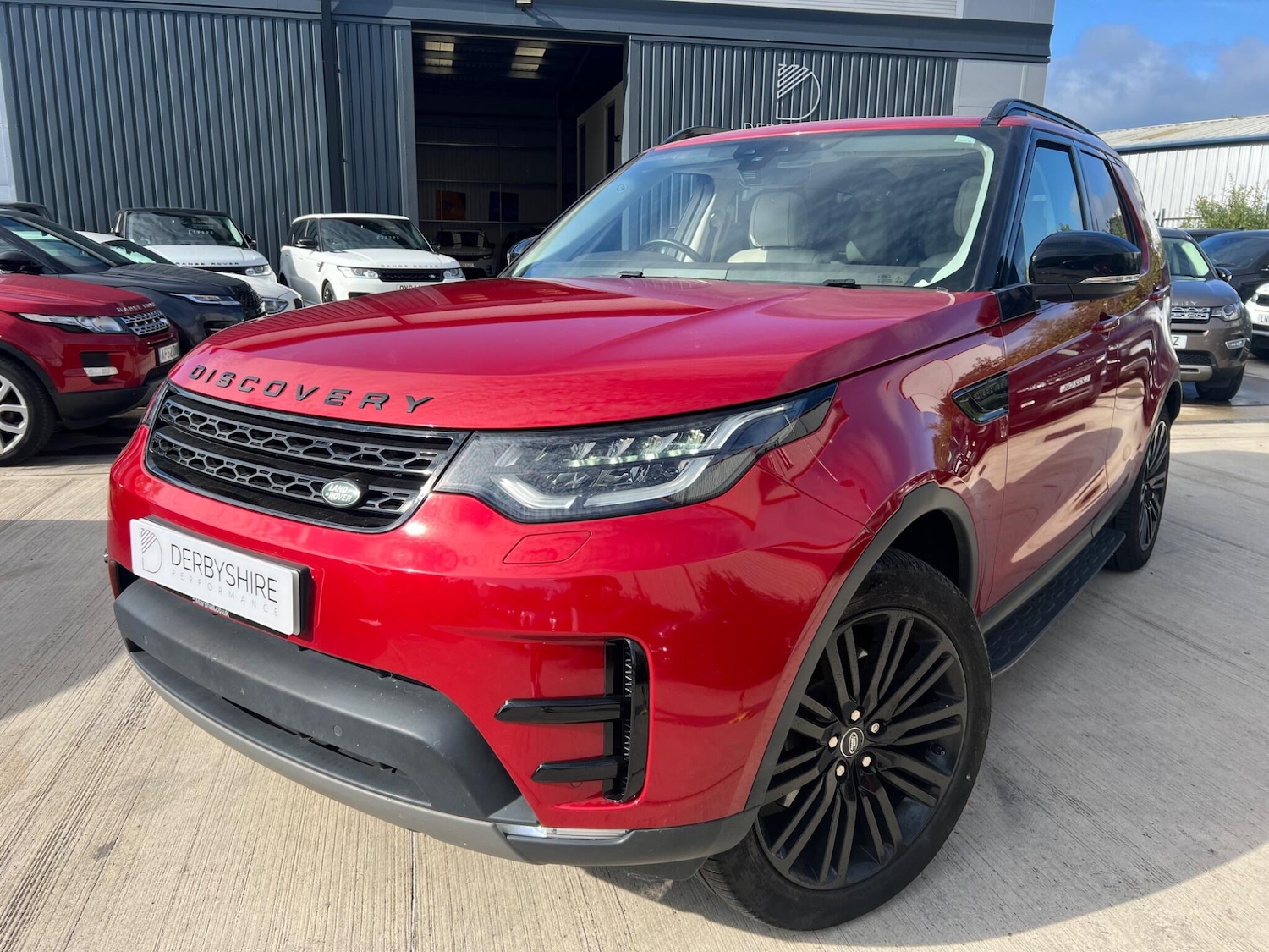 Used Land Rover Discovery 2017 for sale - 76122985: Photo 15