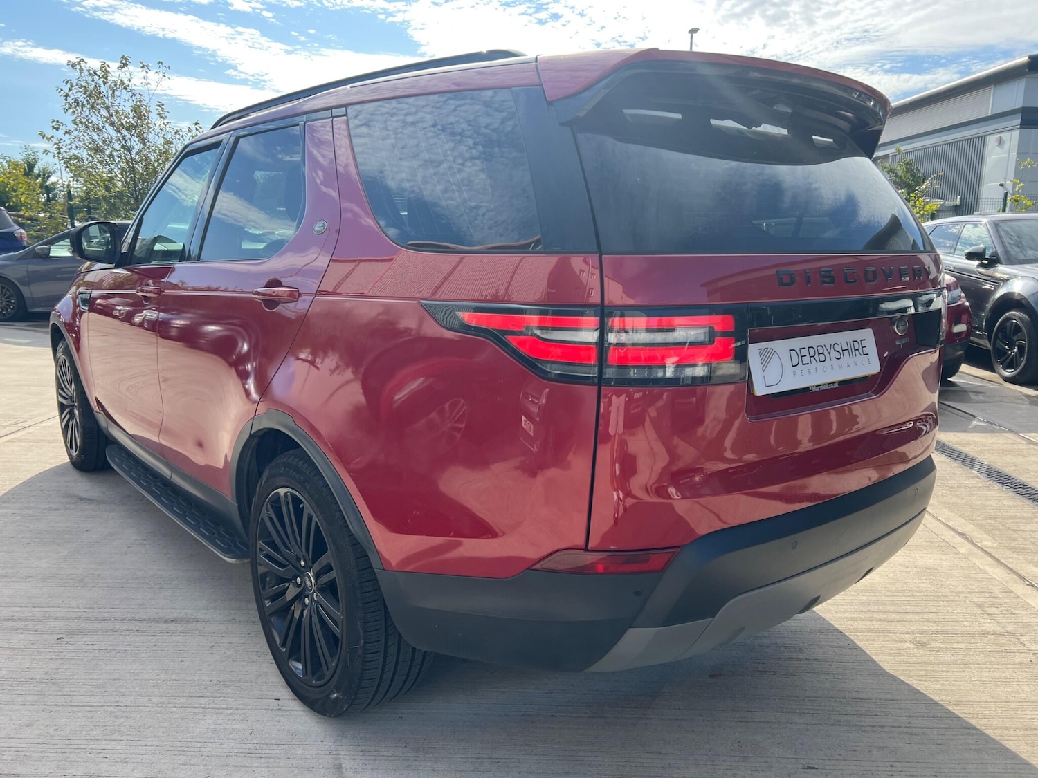 Used Land Rover Discovery 2017 for sale - 76122985: Photo 16