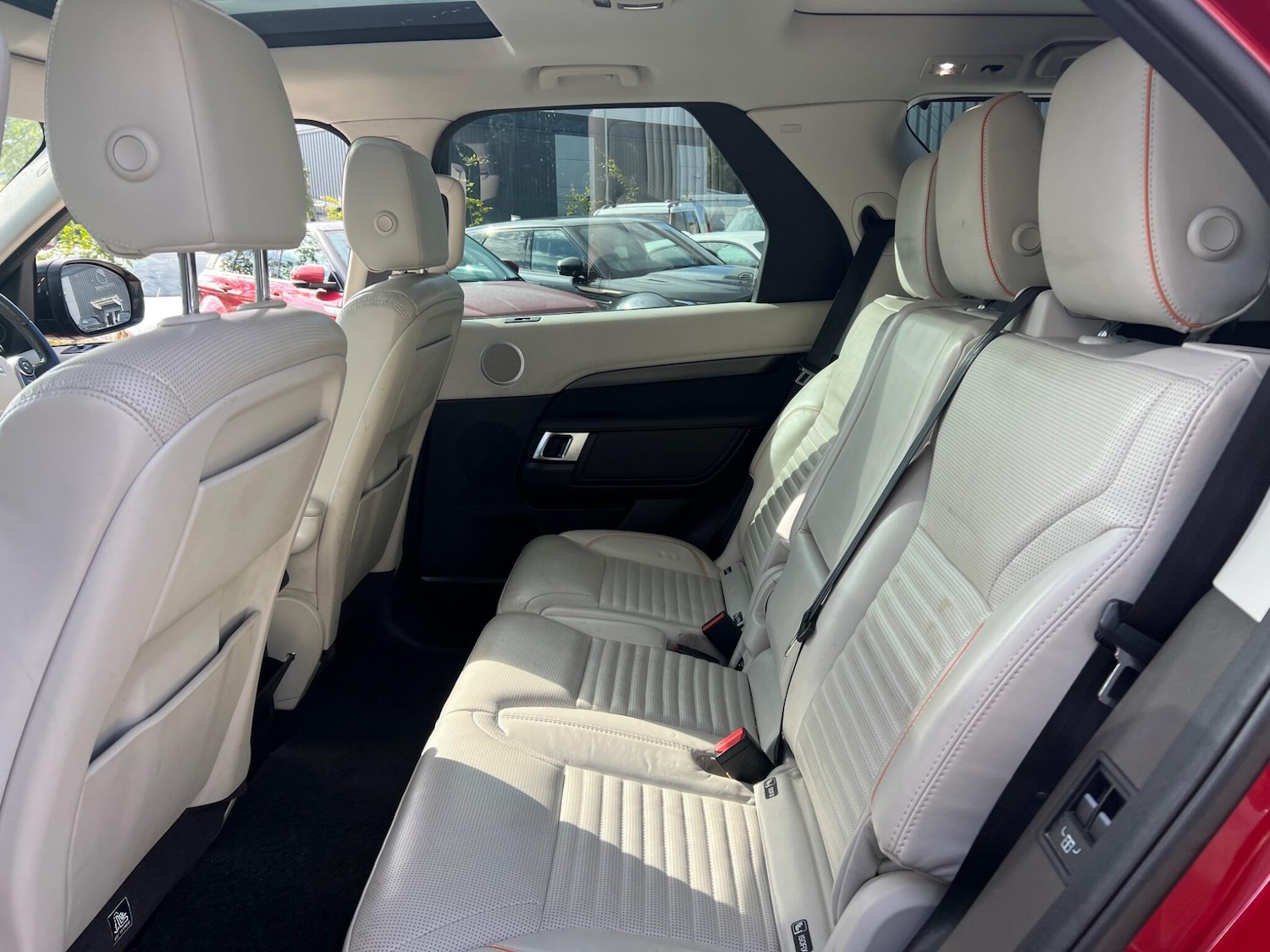 Used Land Rover Discovery 2017 for sale - 76122985: Photo 24