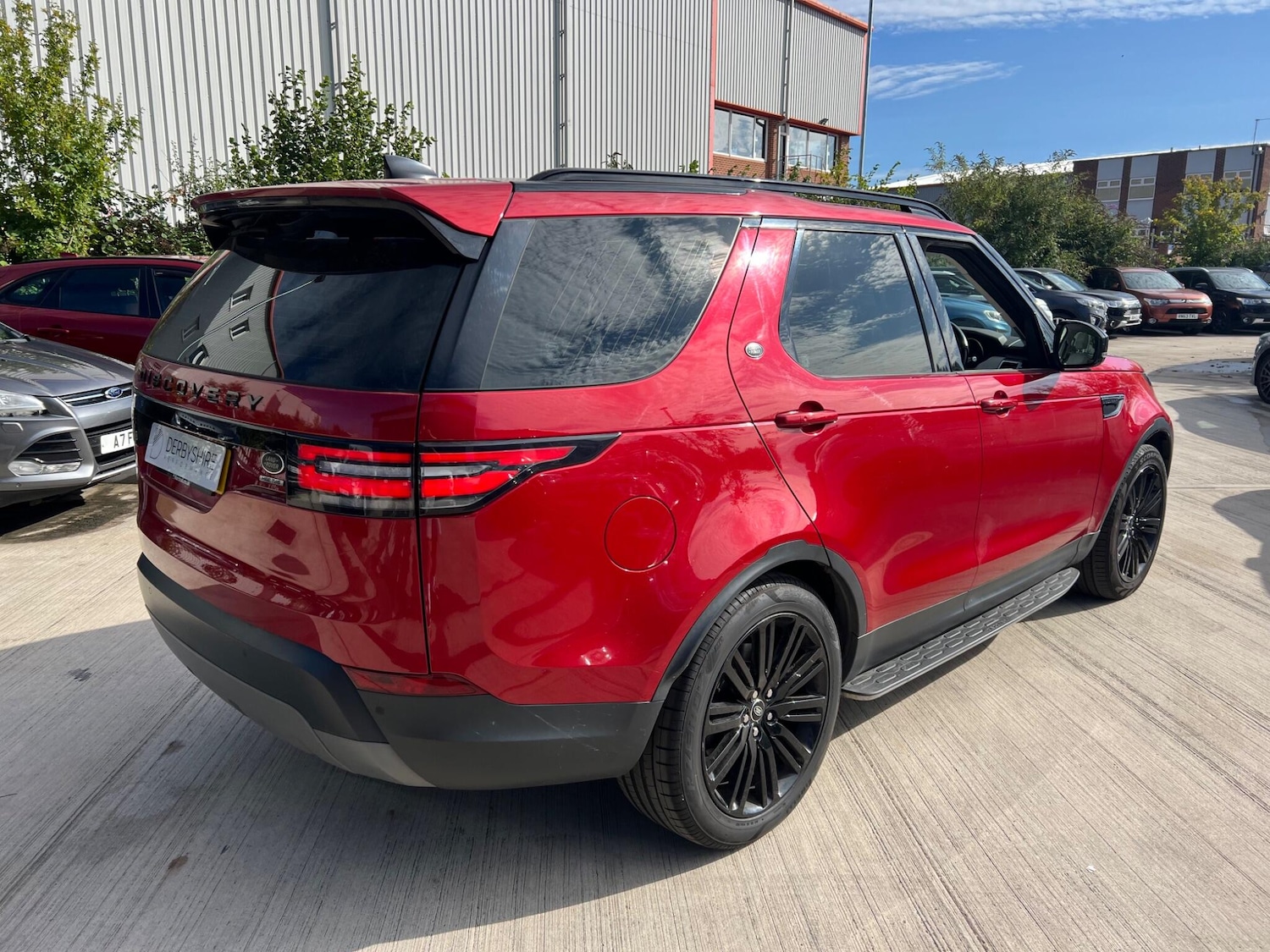 Used Land Rover Discovery 2017 for sale - 76122985: Photo 3