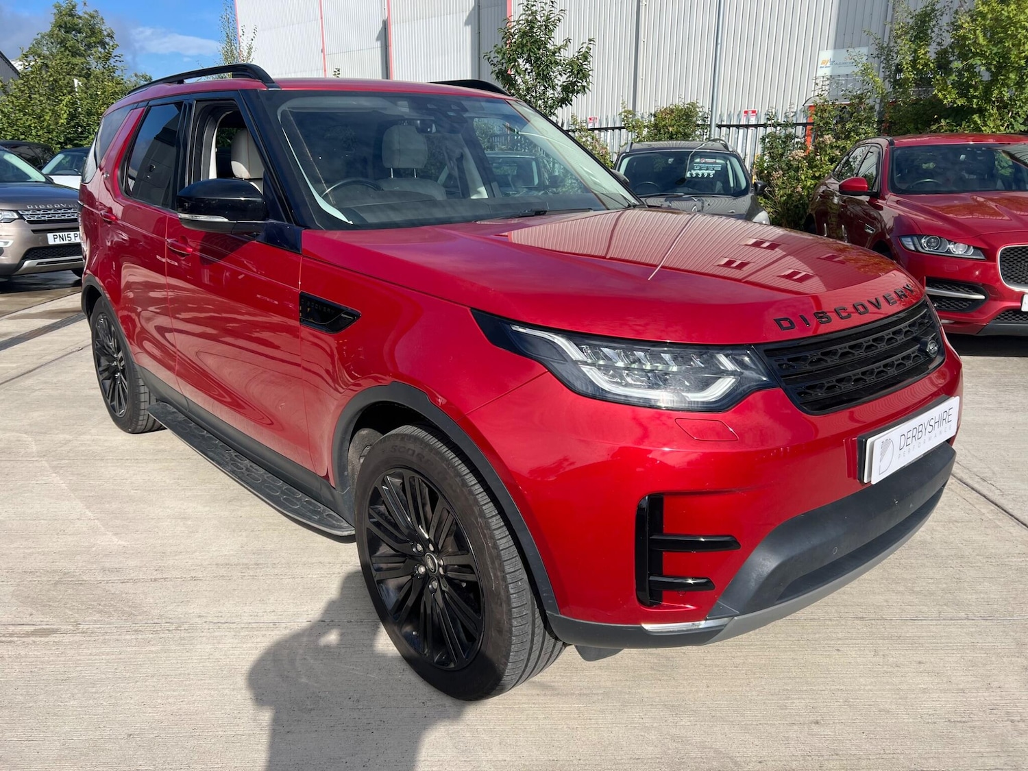 Used Land Rover Discovery 2017 for sale - 76122985: Photo 4