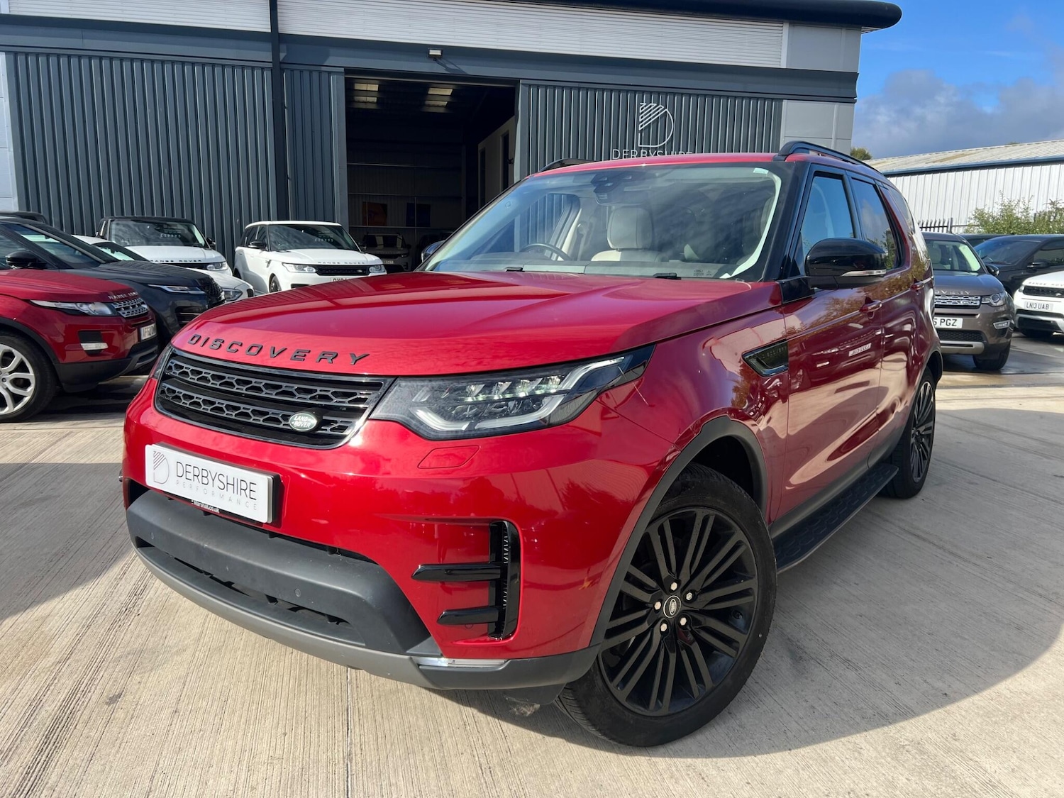 Used Land Rover Discovery 2017 for sale - 76122985: Photo 6