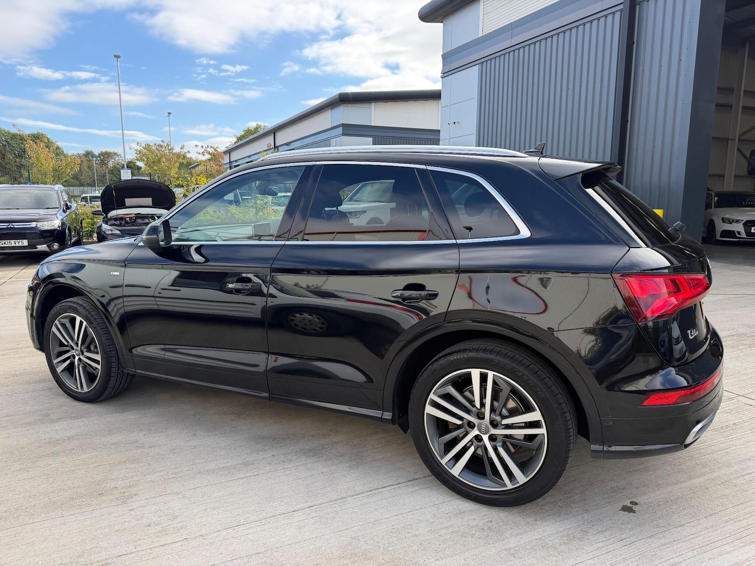 Used Audi Q5 2018 for sale - 76189902: Photo 11