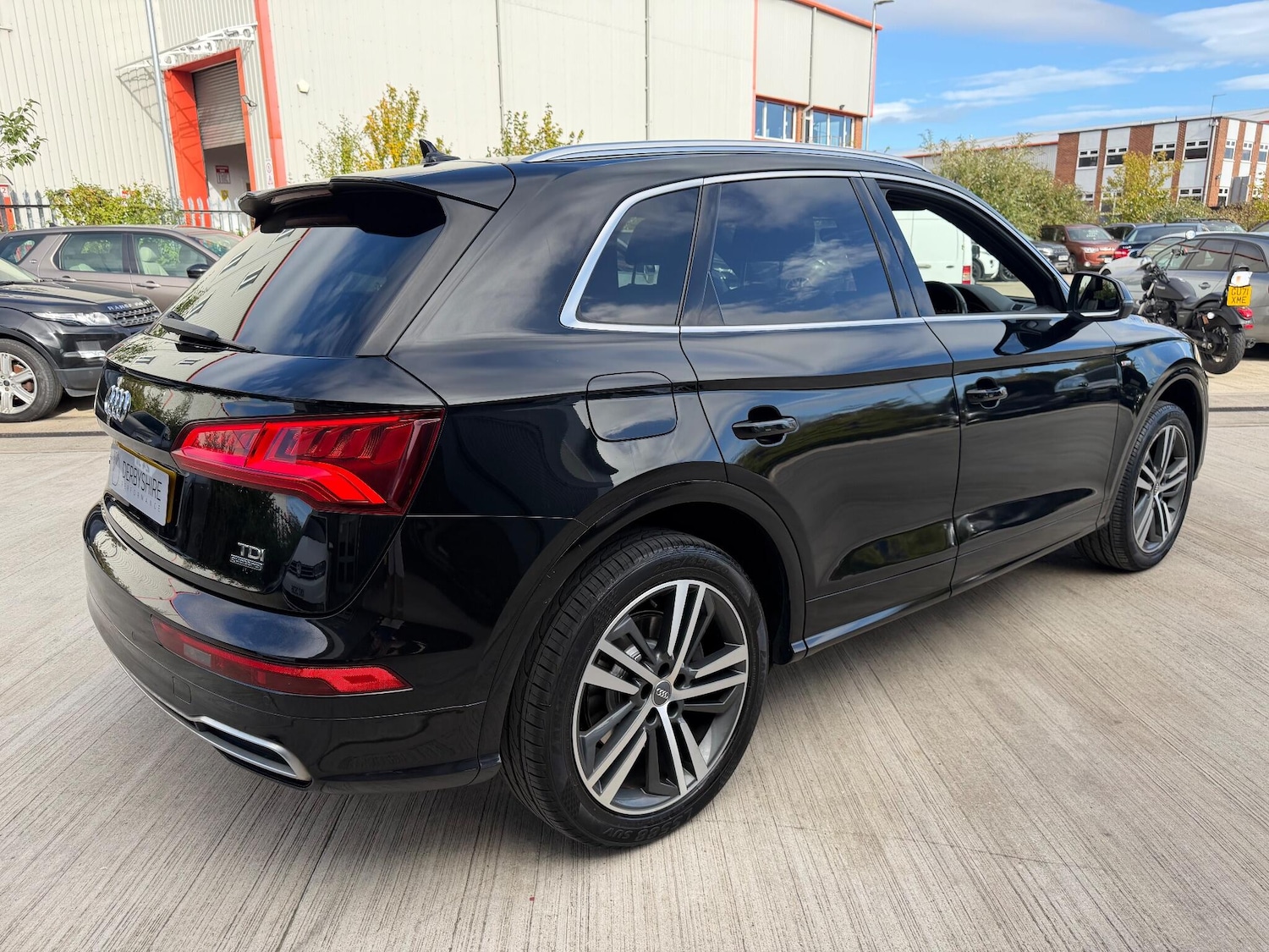 Used Audi Q5 2018 for sale - 76189902: Photo 15