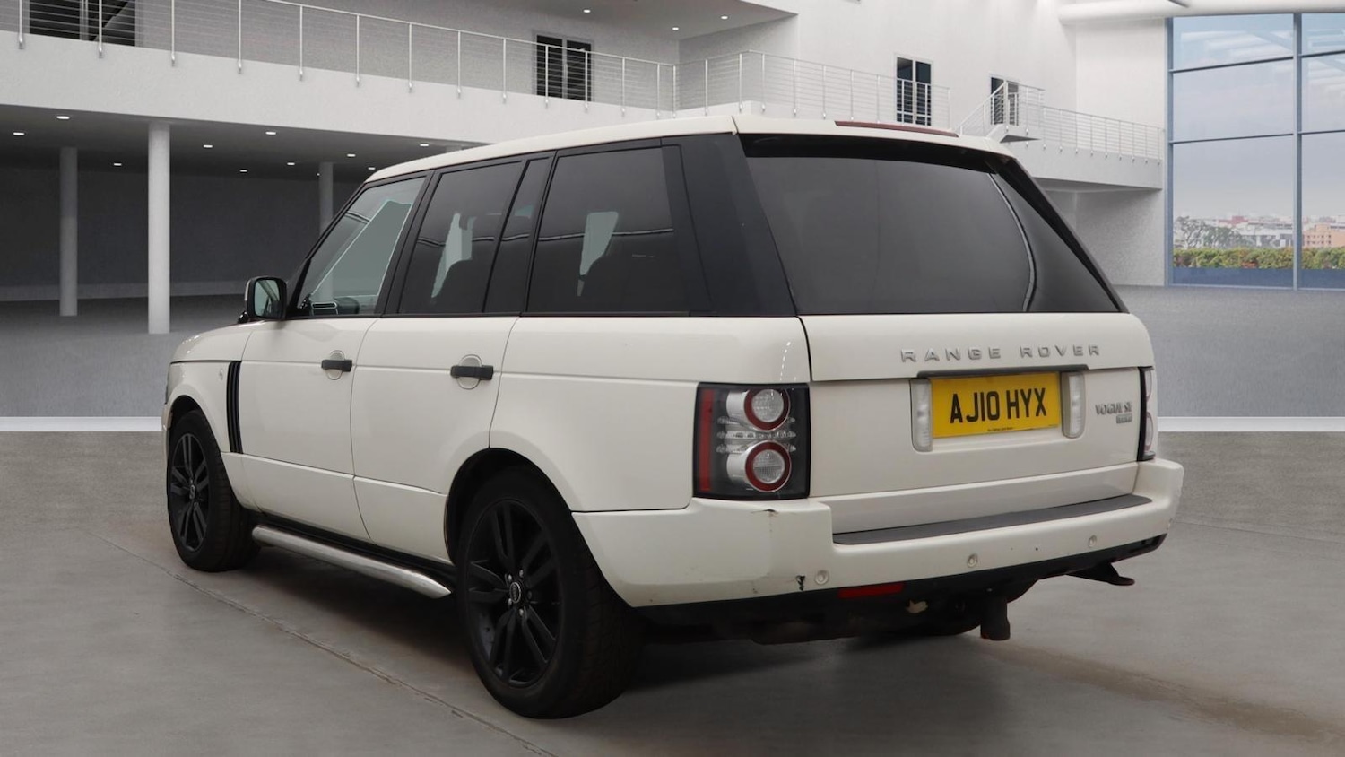 Used Land Rover Range Rover 2010 for sale - 76175194: Photo 3