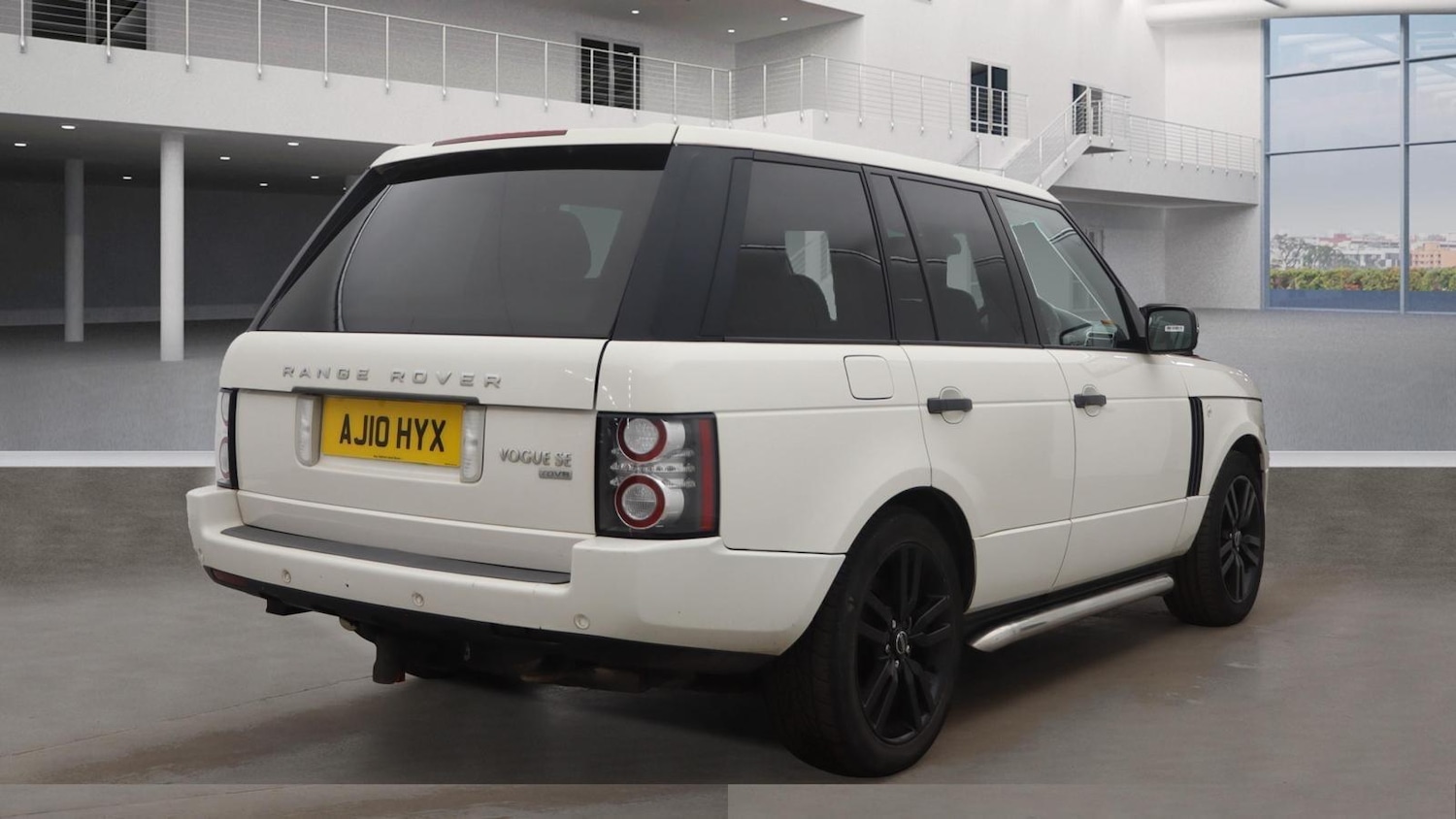 Used Land Rover Range Rover 2010 for sale - 76175194: Photo 6